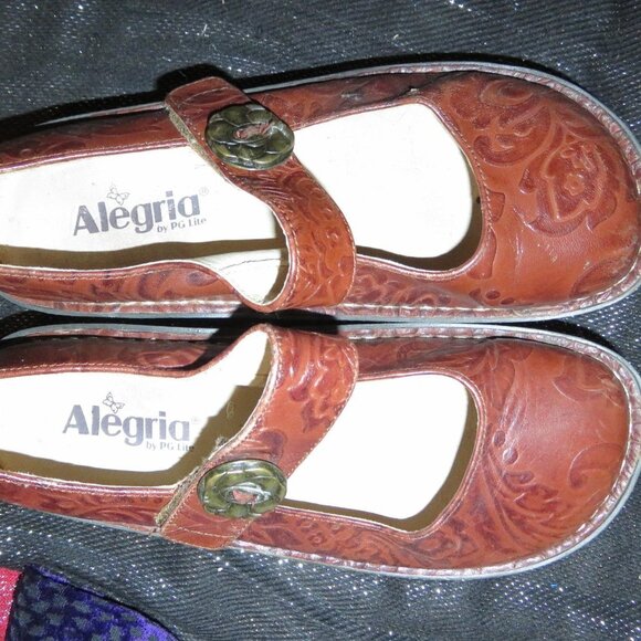 ALEGRIA Kourtney Brown Tooled Leather Platform Buckle Mary Janes size 37 or US 7 - Picture 3 of 12
